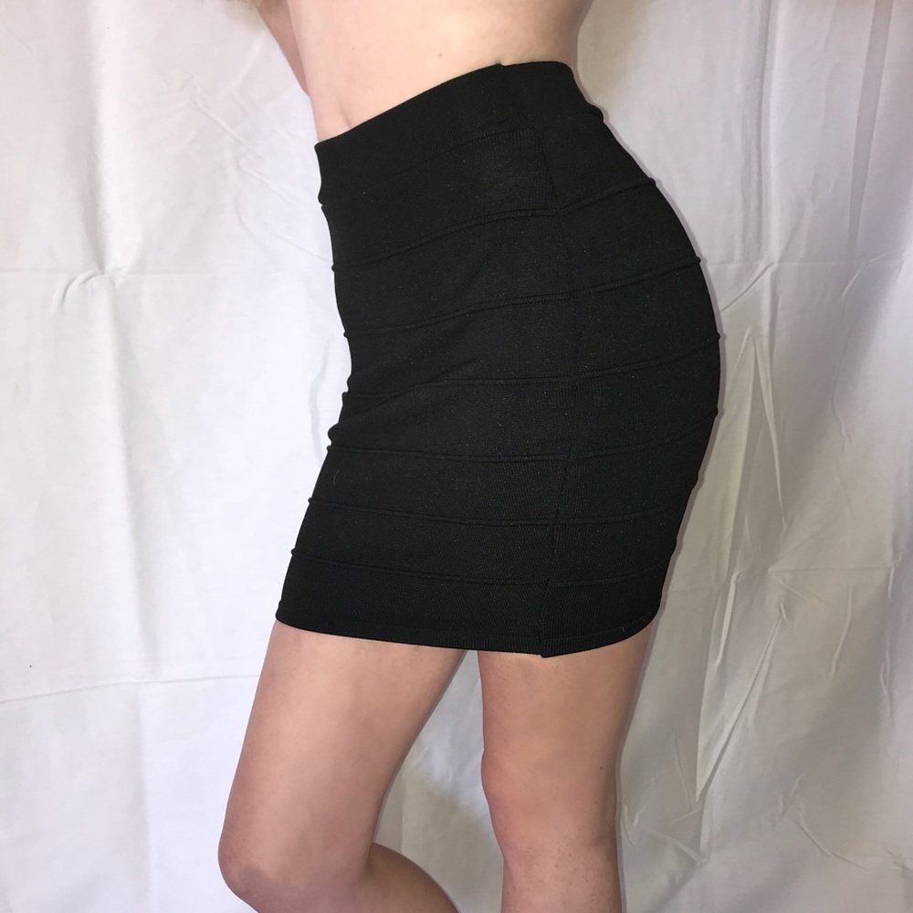 Black pencil skirt